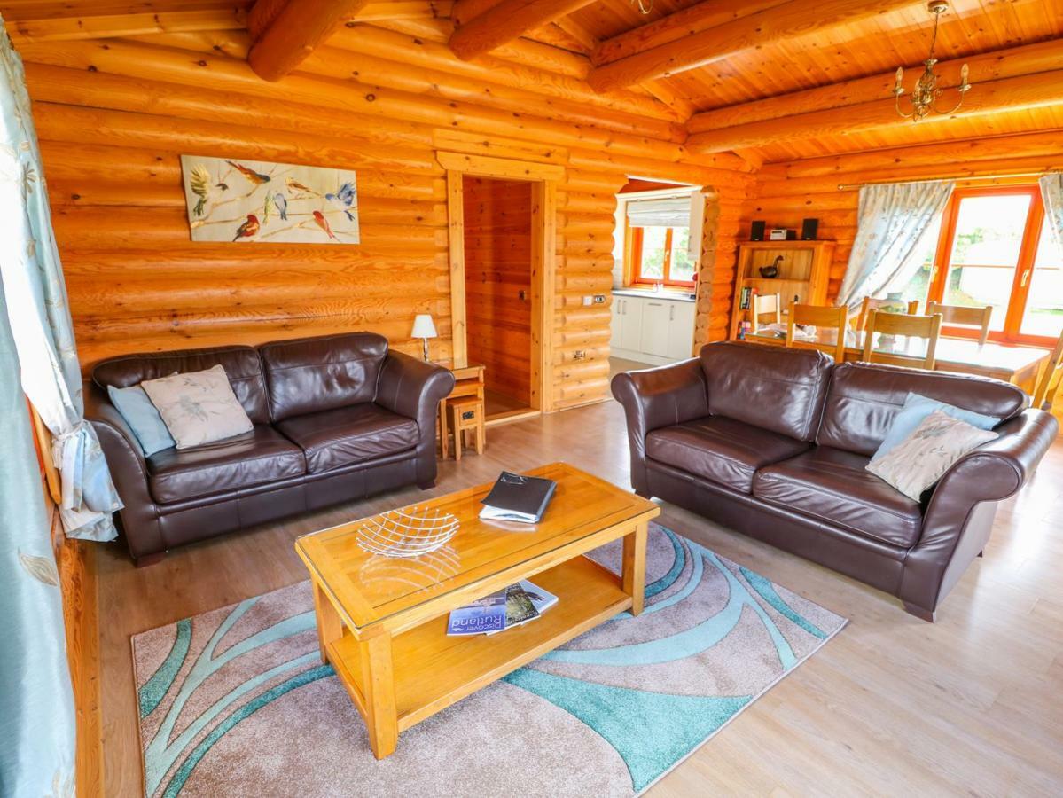 Yew Holiday home