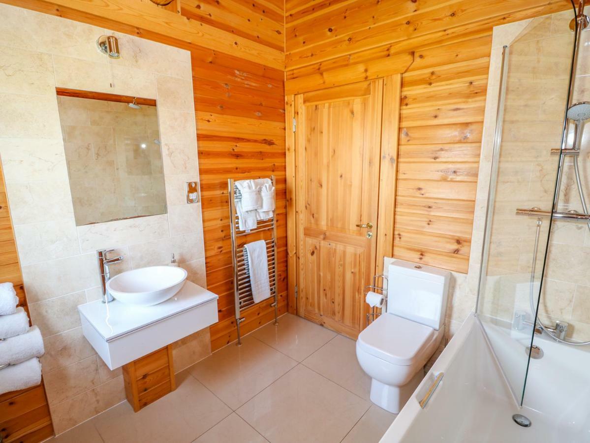 Holiday home Yew